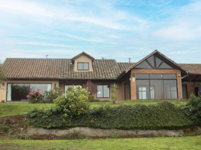 Amplia Casa de 300 m2 en parcela de 7.860 m2