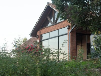 Amplia Casa de 300 m2 en parcela de 7.860 m2